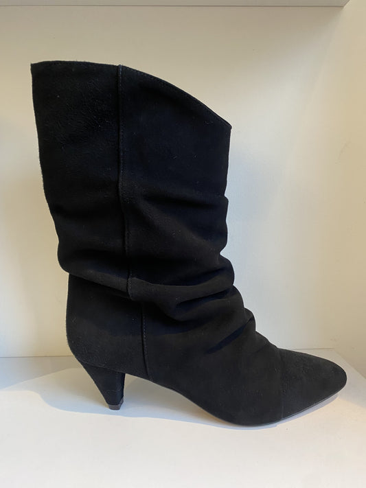 Boots en velours noir The Seller