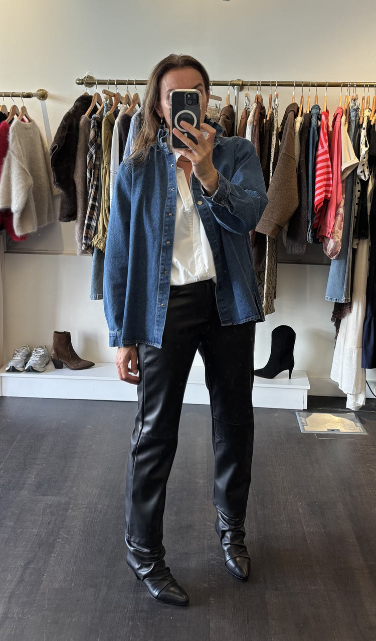 Chemise blousante à col victorien