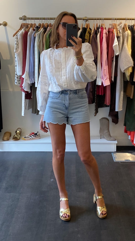 Short en denim bleu