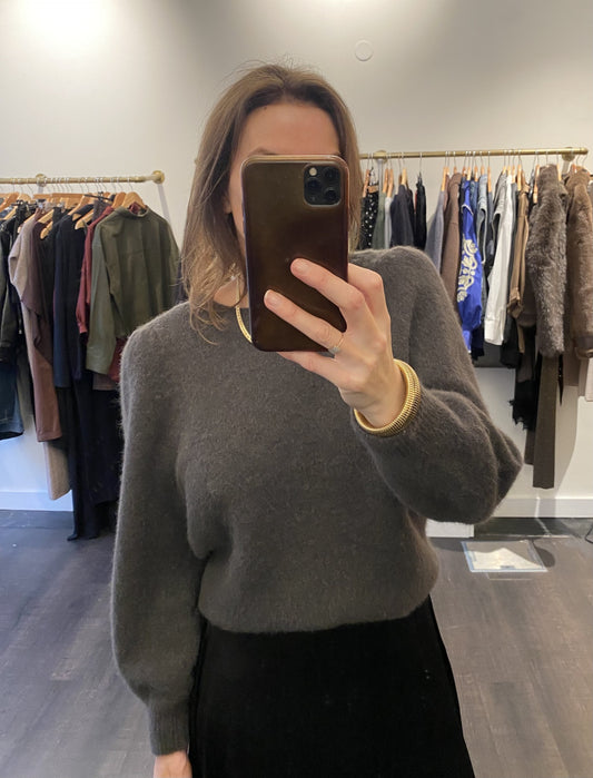 Pull en laine froncé aux épaules kaki foncé