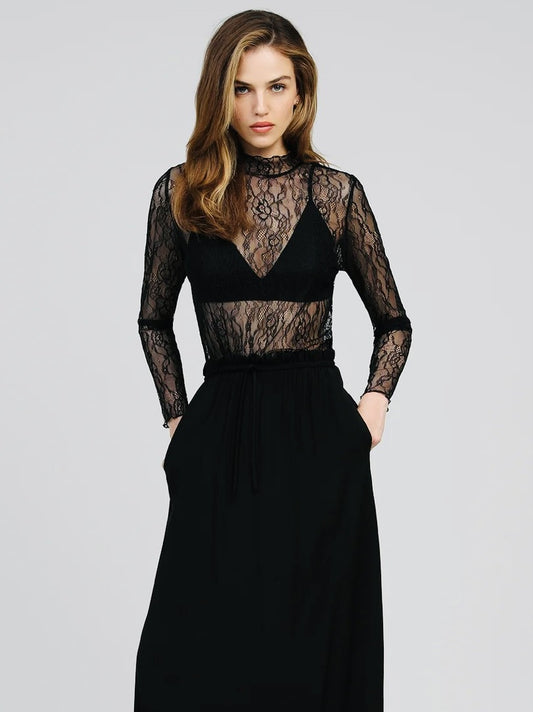 Top à dentelle col montant noir