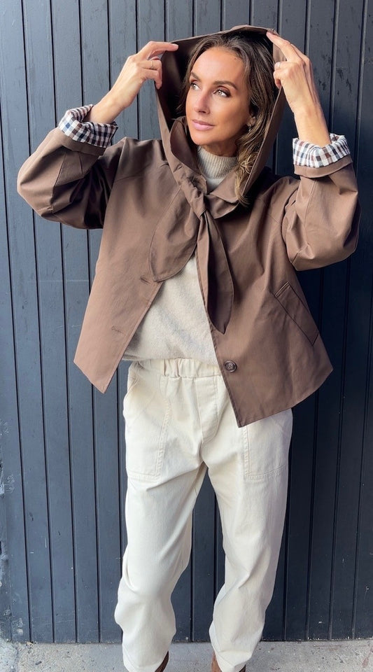 Trench chocolat avec capuche amovible