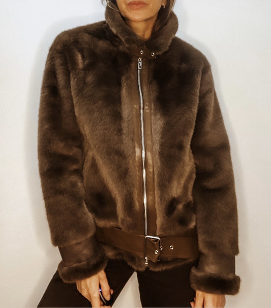 Veste style perfecto en fausse fourrure marron