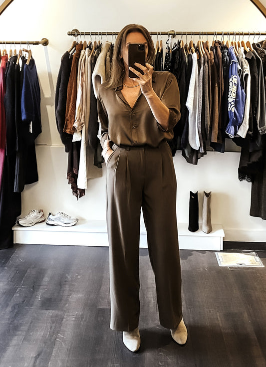 Chemise soyeuse marron manches 3/4