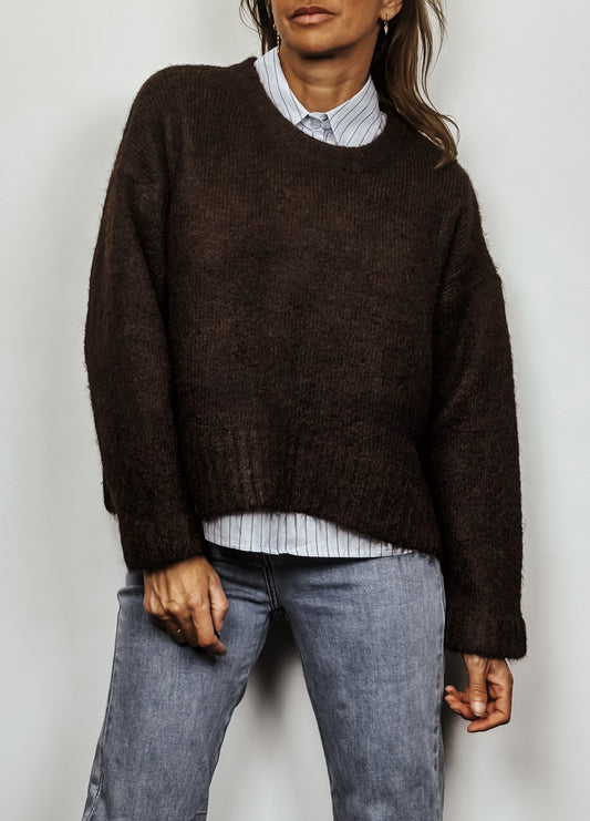 Pull oversize marron