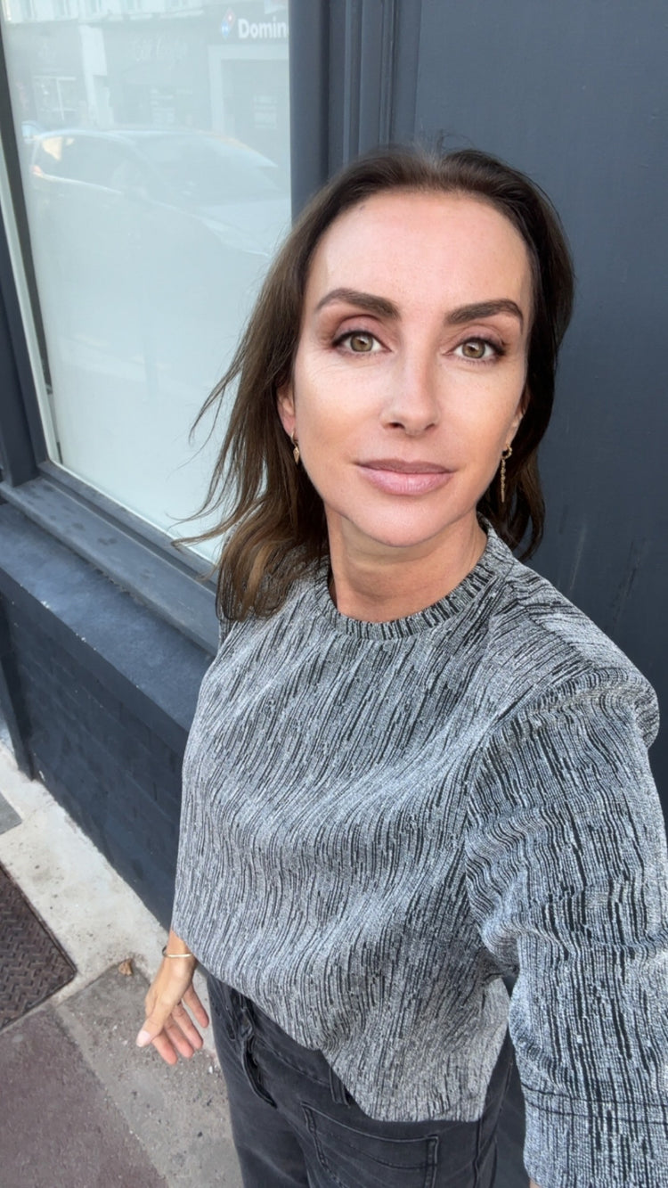 Top en lurex argenté avec épaulettes