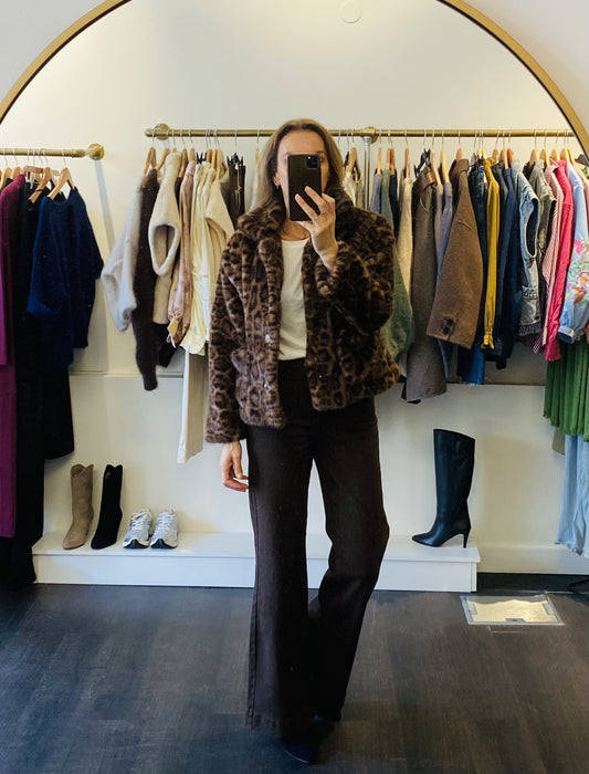 Veste en fausse fourrure léopard marron