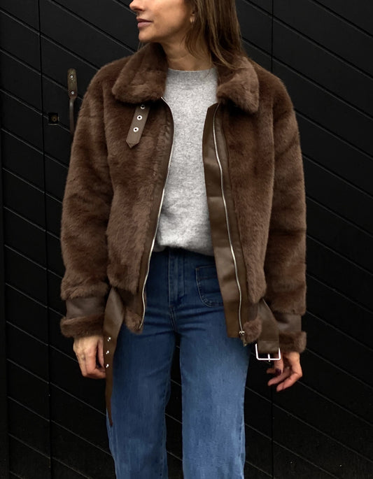 Veste style perfecto en fausse fourrure marron