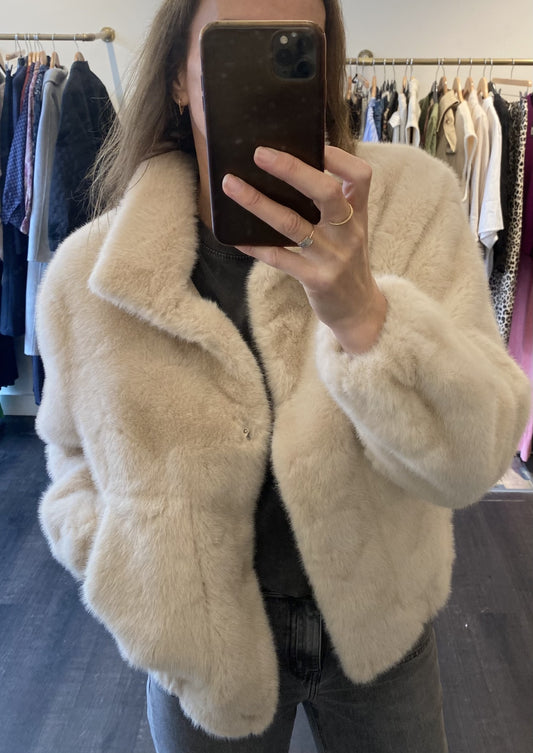 Veste en fausse fourrure Beige